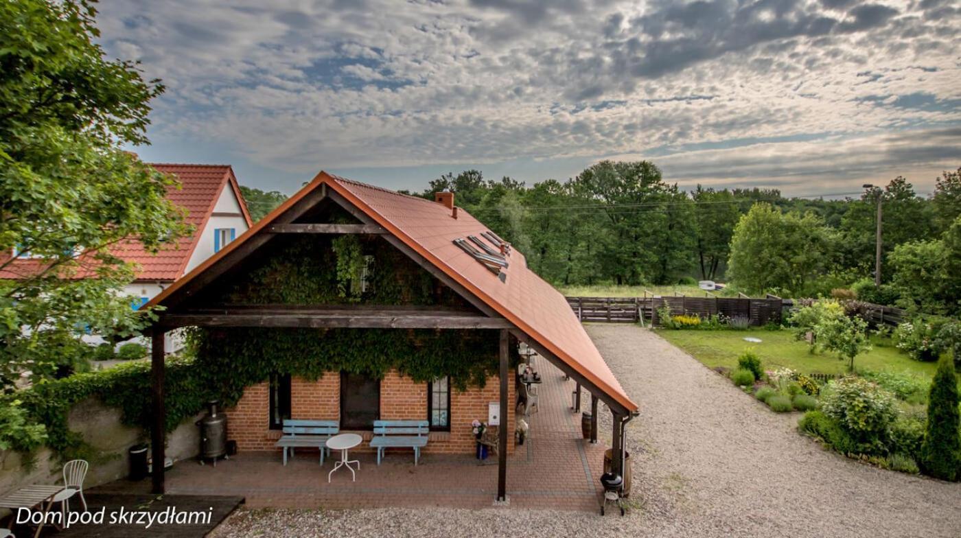 Bed and Breakfast Dom Pod Skrzydlami à Gawliki Wielkie Extérieur photo